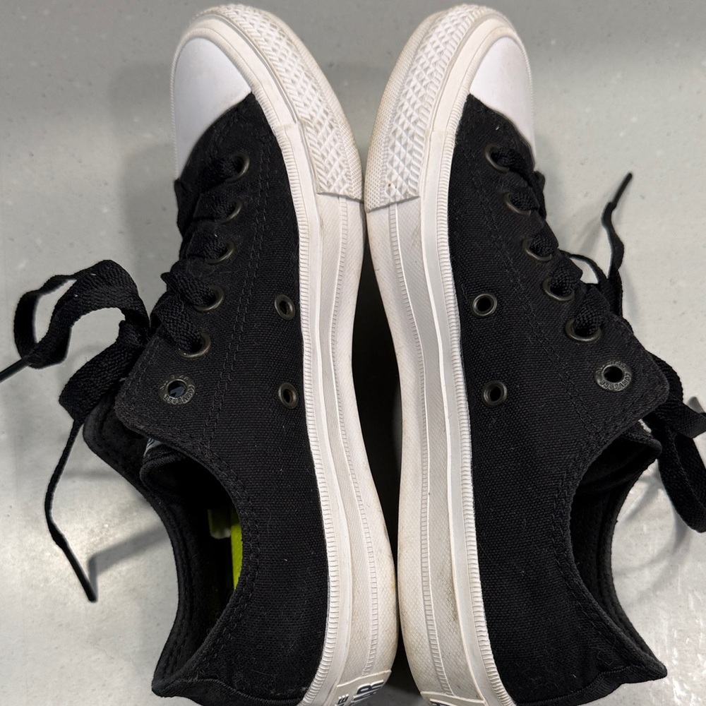 Converse All Stars, women’s size 7 - Picture 8 of 10